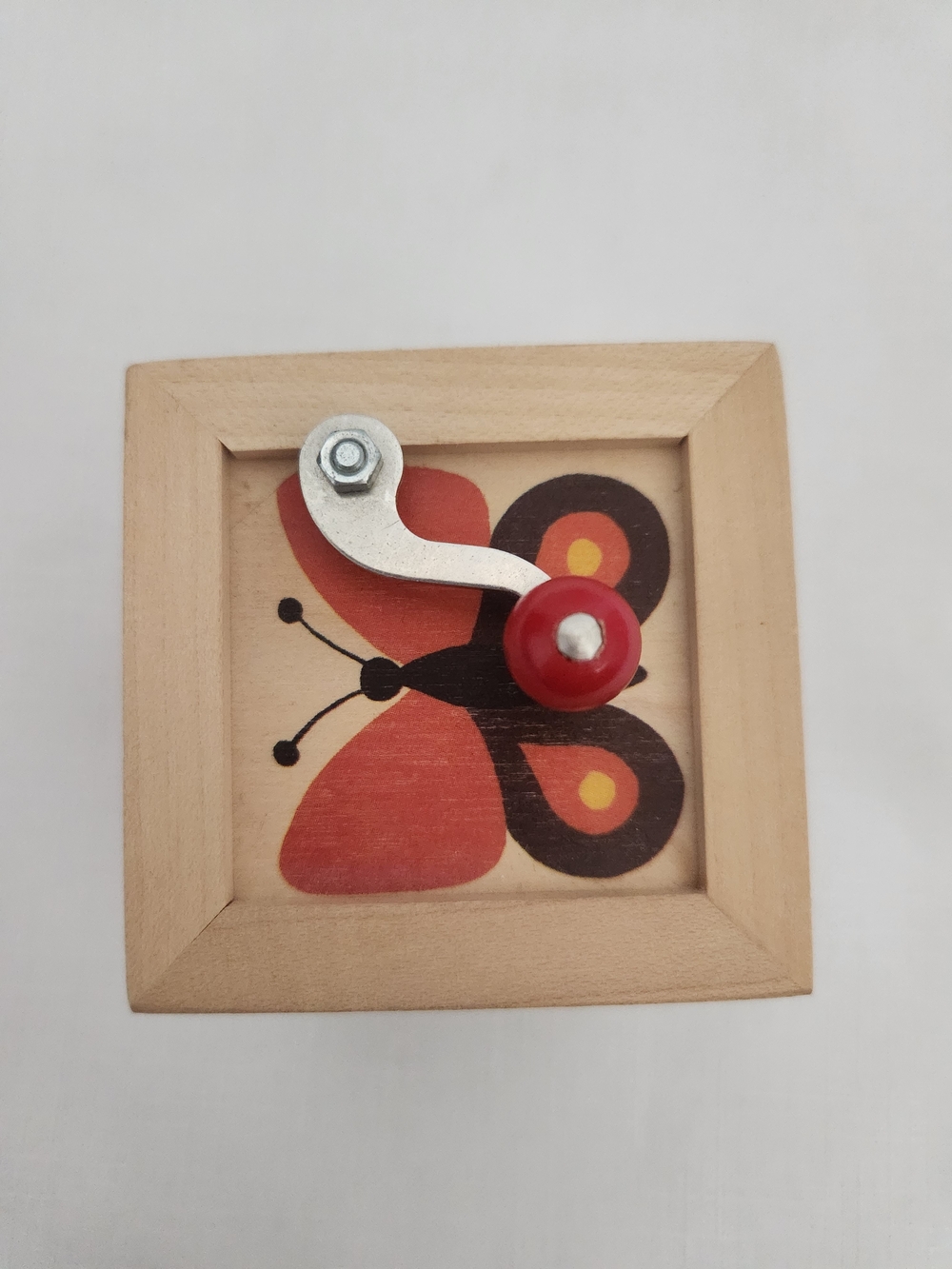 Wooden Music Box - Zurich Swiss -plays Brahms Lullaby - Picture 4 of 8